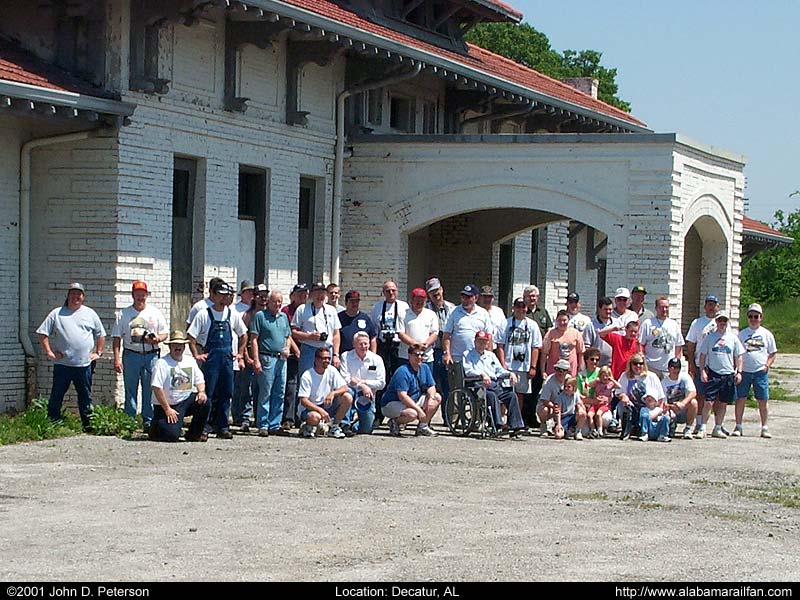 hoot3-group-photo.jpg
